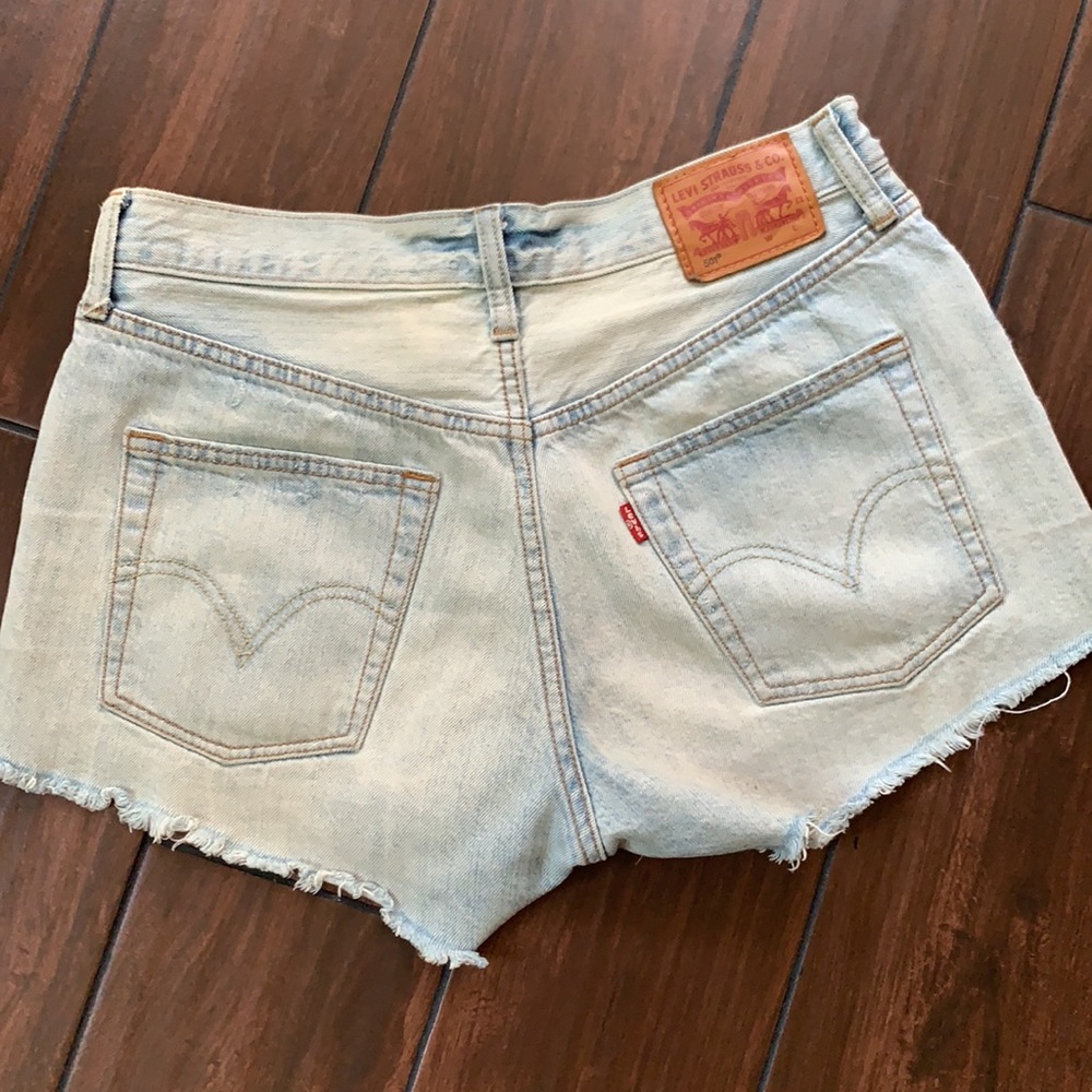 Vintage Levis 501 High Rise Cut off shorts low rise - Picture 5 of 6